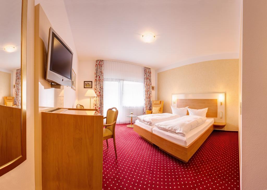 Hotel Fortuna Kirchzarten Værelse billede